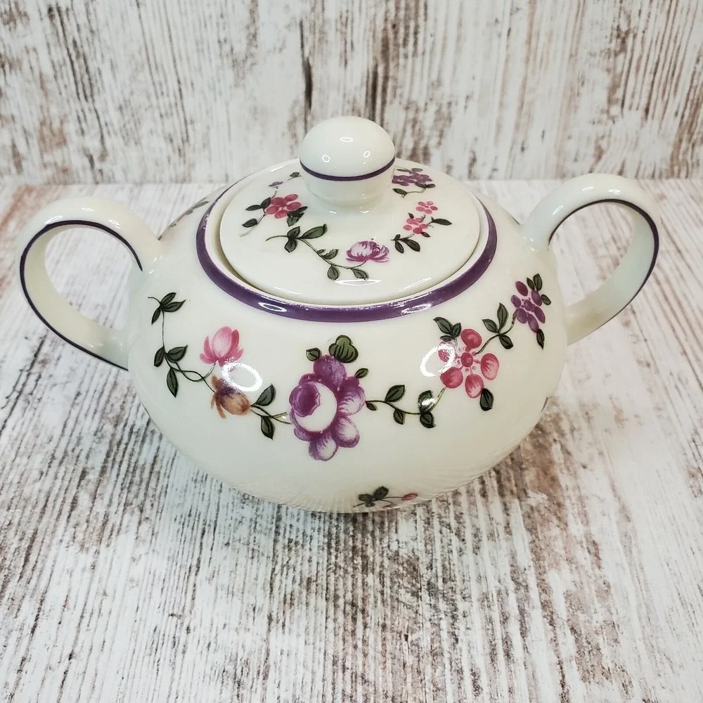 Eschenbach Bavaria Germany Elfenbein Porzellan Sugar Bowl w Lid Floral 2 Handle
